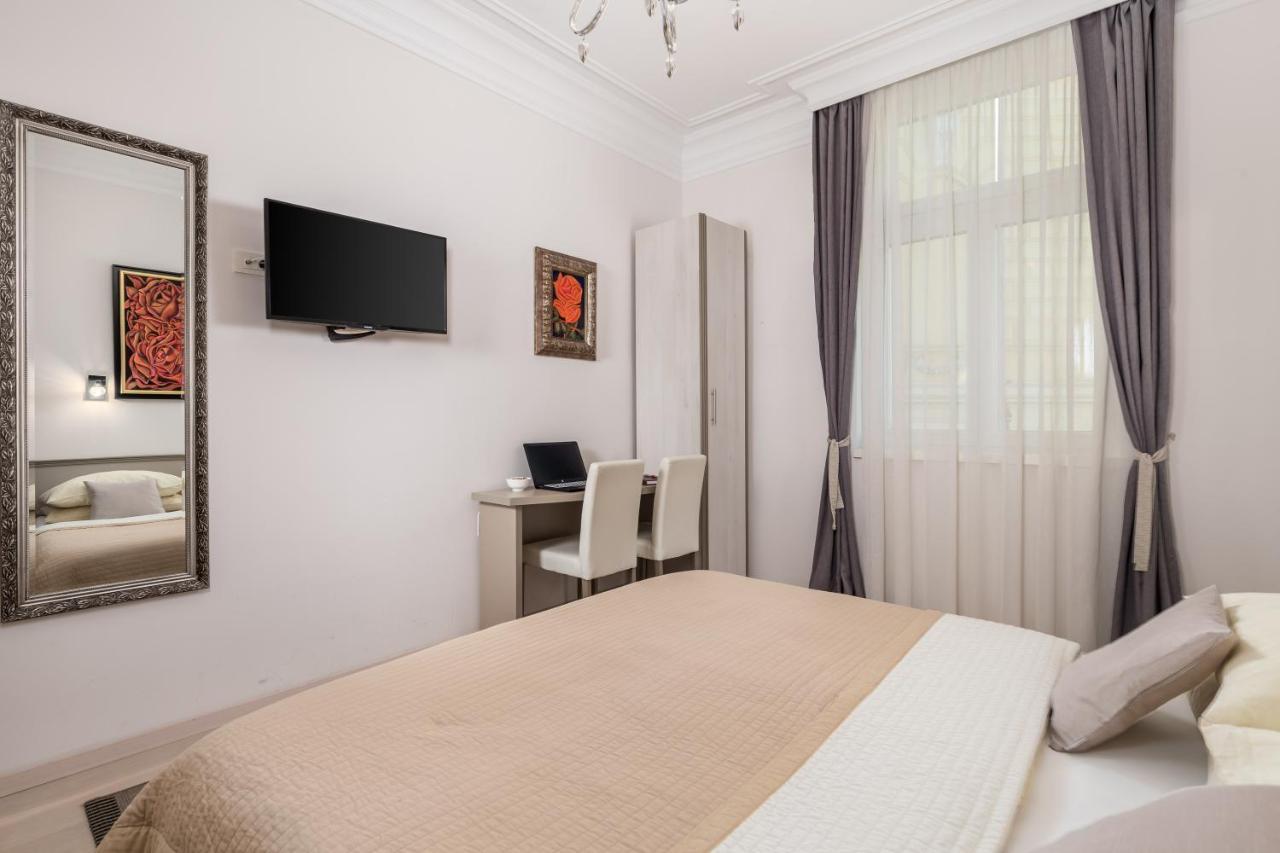 Villa Sokol Apartments Opatija Center Exteriér fotografie