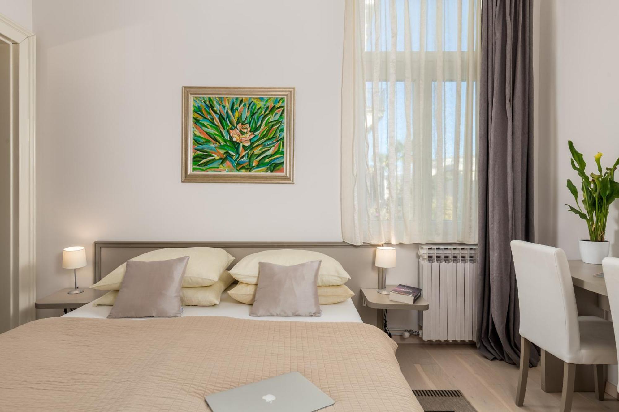 Villa Sokol Apartments Opatija Center Pokoj fotografie